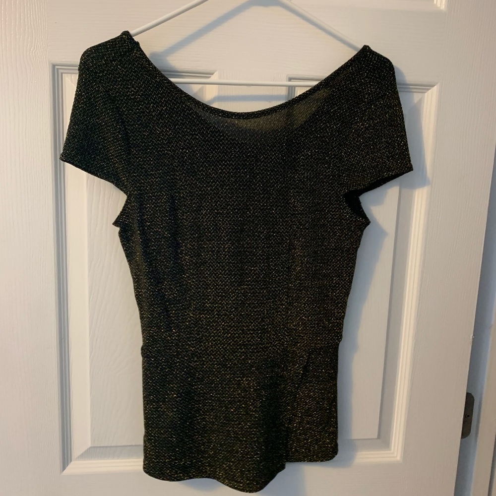 Black and gold peplum top
